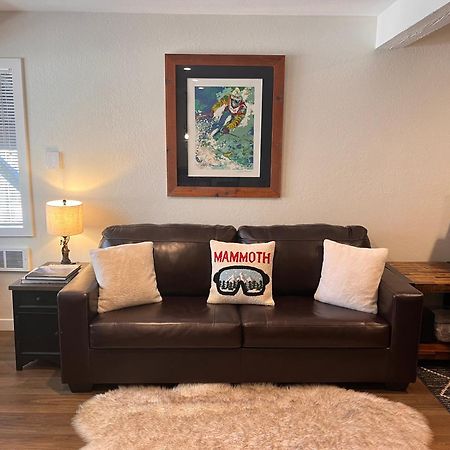 Tastefully Remodeled Condo At Mammoth Ski & Racquet Club, Hot Tub, Garage, 10 Min Walk To Ski Lifts ماموث لاكيس المظهر الخارجي الصورة