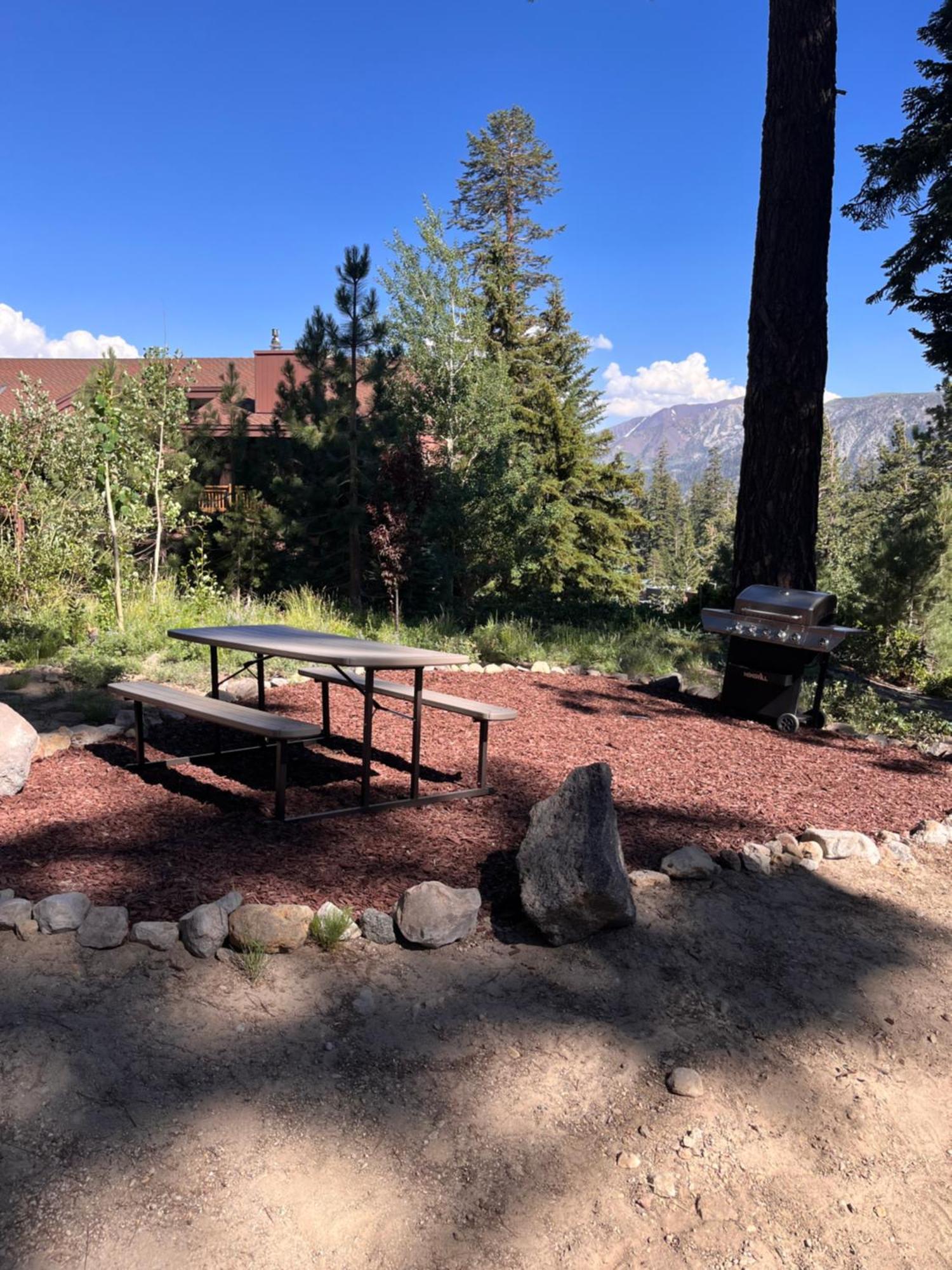 Tastefully Remodeled Condo At Mammoth Ski & Racquet Club, Hot Tub, Garage, 10 Min Walk To Ski Lifts ماموث لاكيس المظهر الخارجي الصورة