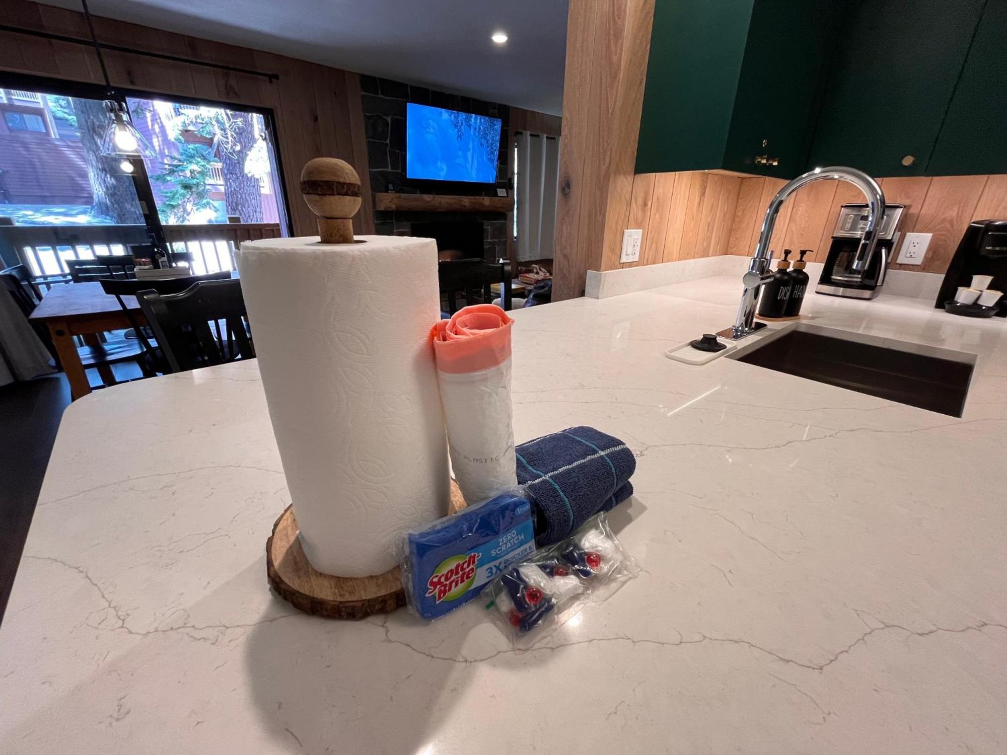 Tastefully Remodeled Condo At Mammoth Ski & Racquet Club, Hot Tub, Garage, 10 Min Walk To Ski Lifts ماموث لاكيس المظهر الخارجي الصورة